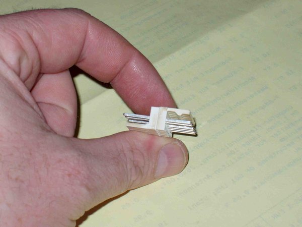 Dobbel rett pin topptekst 24 pin 3,96 mm rutenett med låsing